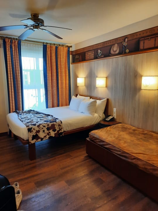 Zimmer Disney's Hotel Cheyenne