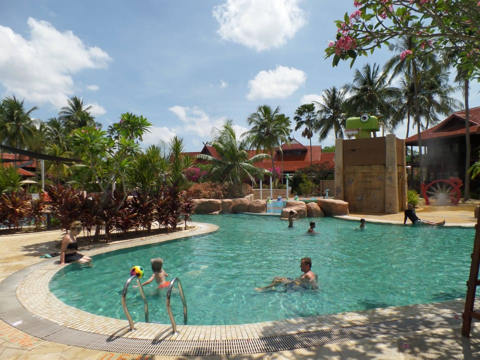 Pool An Der Rezeption Meritus Pelangi Beach Resort And Spa Pantai