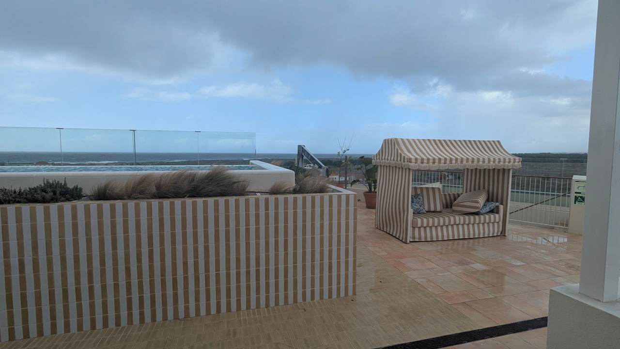 Pool Amarello Hotel Praia Santo André, Tapestry Collection by Hilton