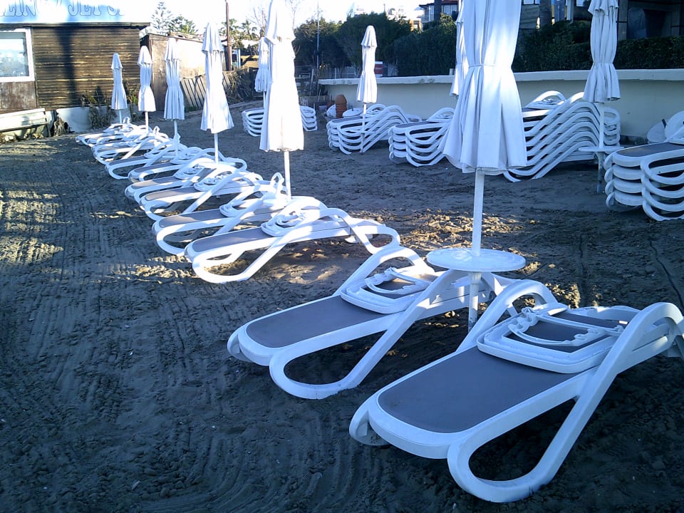 Strand Side Star Beach