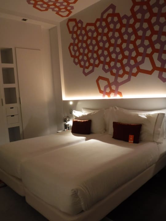 Zimmer Room Mate Carla