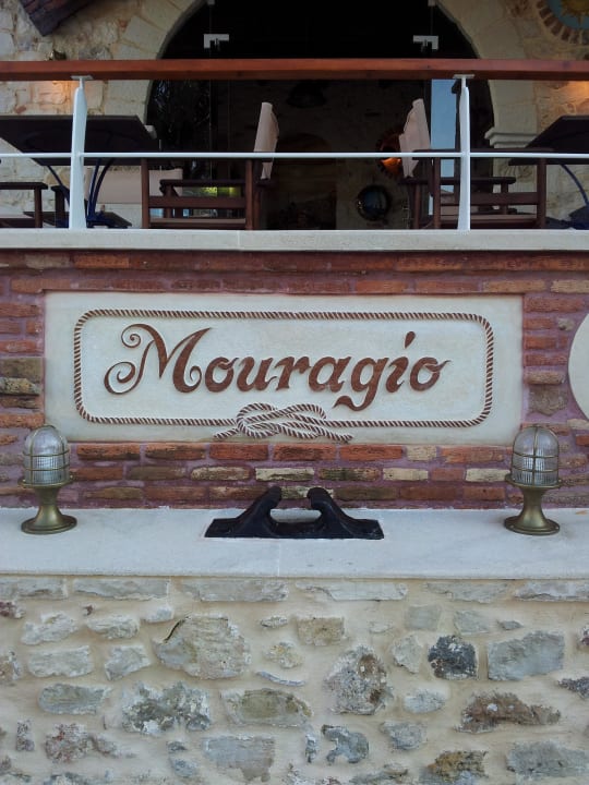 Das Wahrzeichen des Appartmenthauses Mouragio Apartments