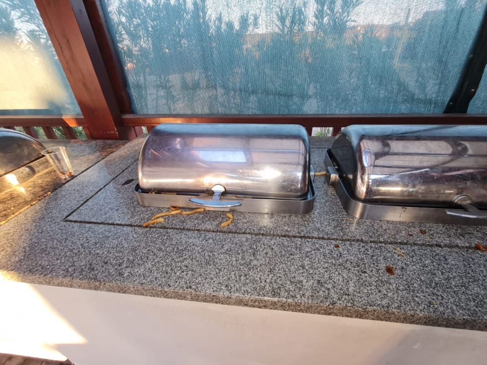 Gastro Well Palace Side