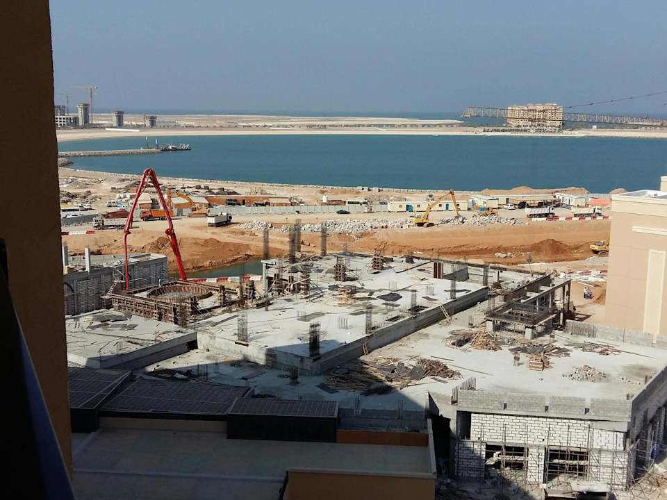 Blick aus unserem Fenster /Balkon DoubleTree by Hilton Resort & Spa Marjan Island