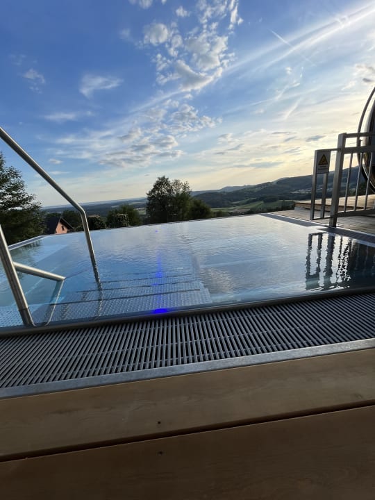 Pool Thula Wellnesshotel Bayerischer Wald