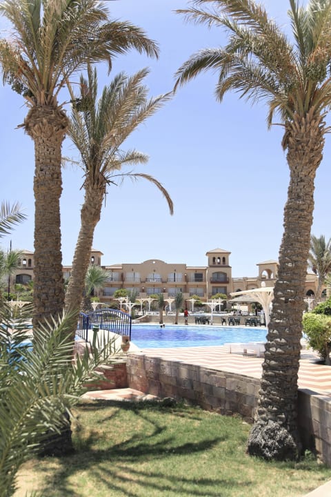 Pool Pensée Royal Garden Beach Resort