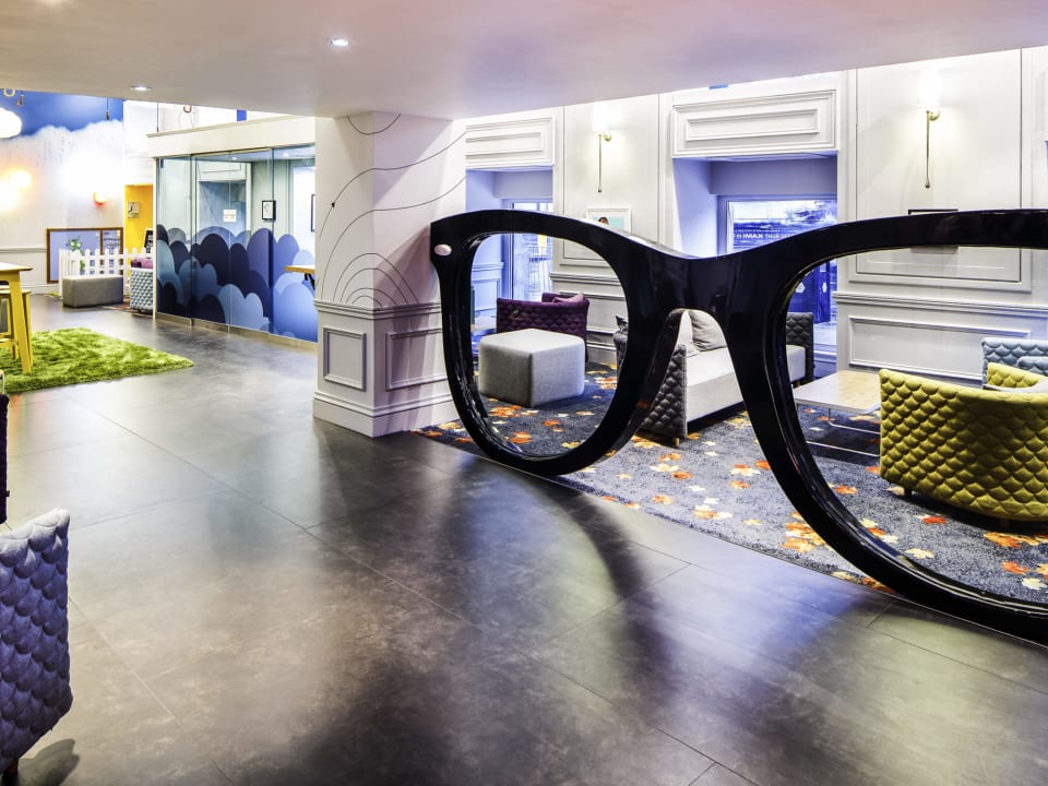 Lobby ibis Styles Manchester Portland