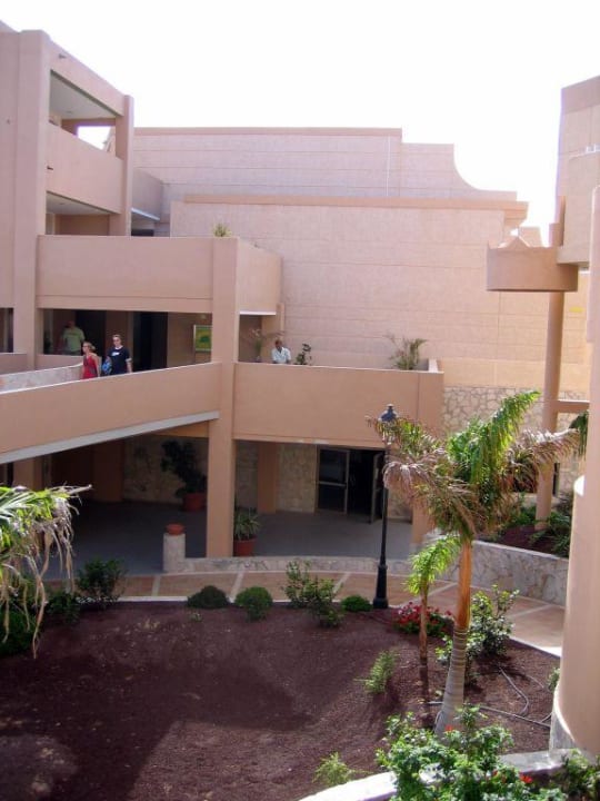 Weg zum Restaurant SBH Hotel Taro Beach