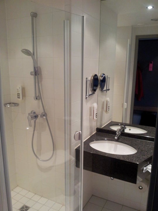 Blick ins Bad Mercure Hotel Hamburg Mitte