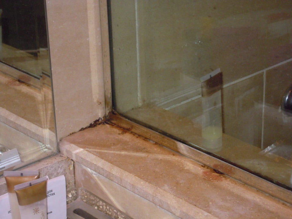 Überall Schimmel  Jaz Mirabel Park & Club