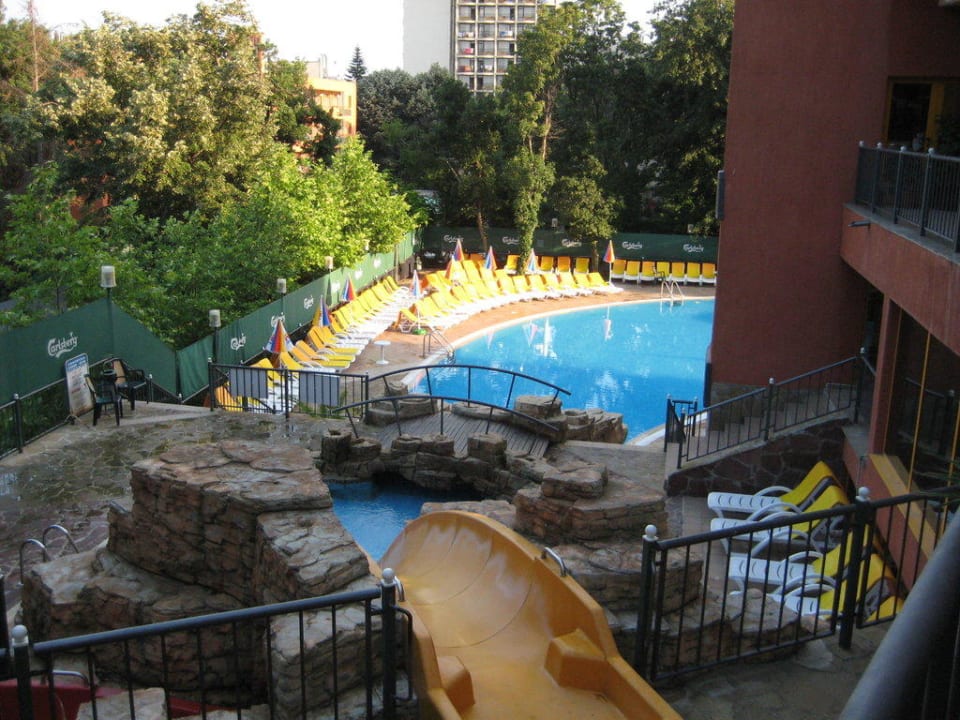 Pool von der Terrasse aus Hotel Atlas