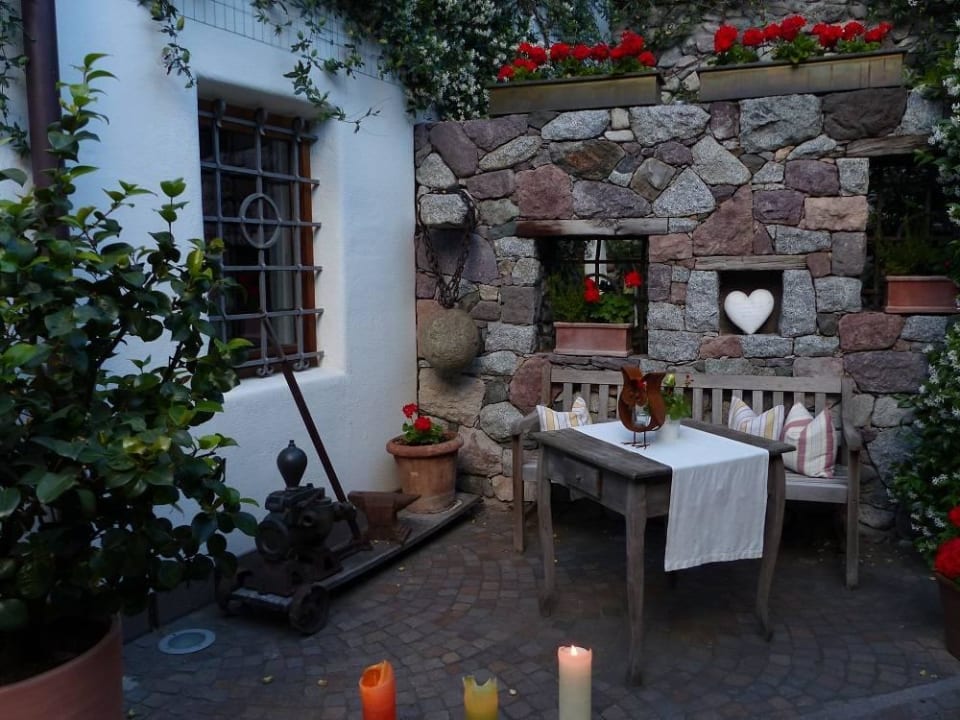 Innenhof Hotel Ansitz Plantiz