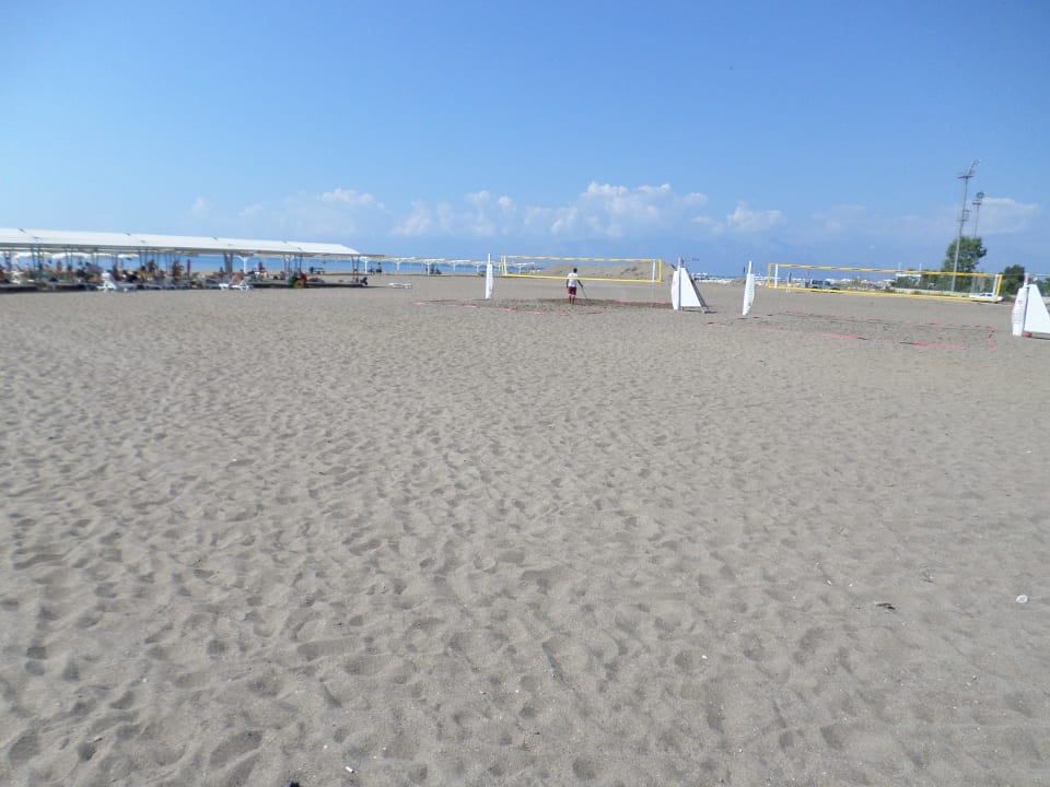 Kum plaj Wyndham Garden Lara