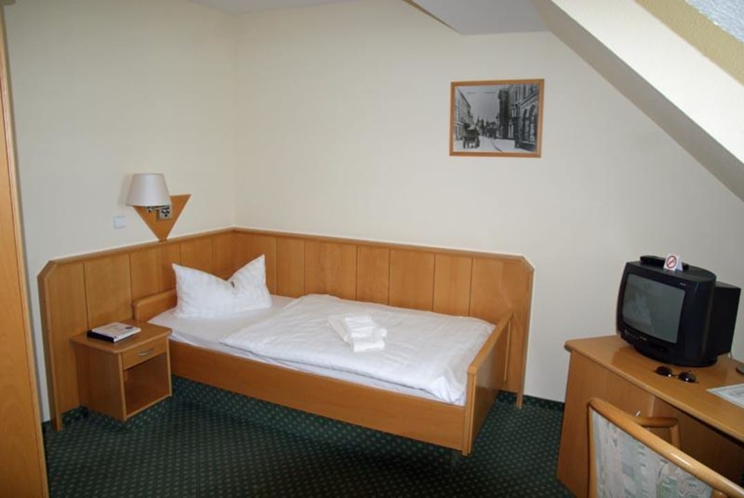 EZ 7. Etage Hotel am Schloss