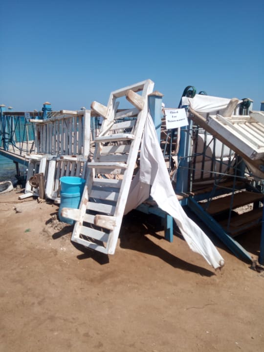 Strand Mirage Bay Resort & Aqua Park