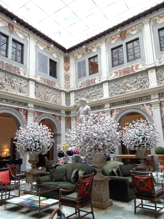 Lobby bei Tag Hotel Four Seasons Florence