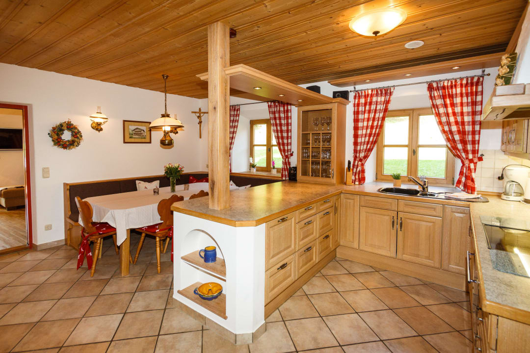 FeWo Enzian Ferienwohnungen Lohener Hof