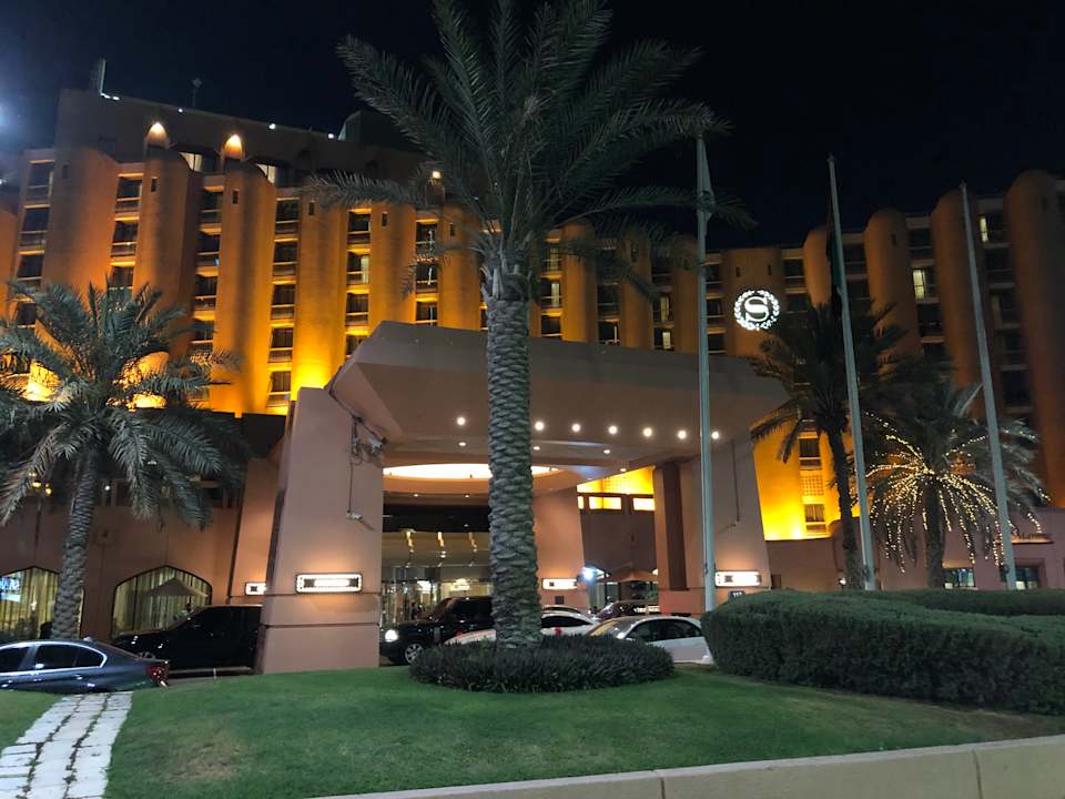 Außenansicht Sheraton Hotel & Resort Abu Dhabi