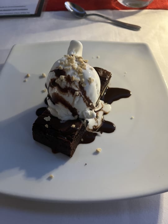 Gastro Anissa Beach & Village