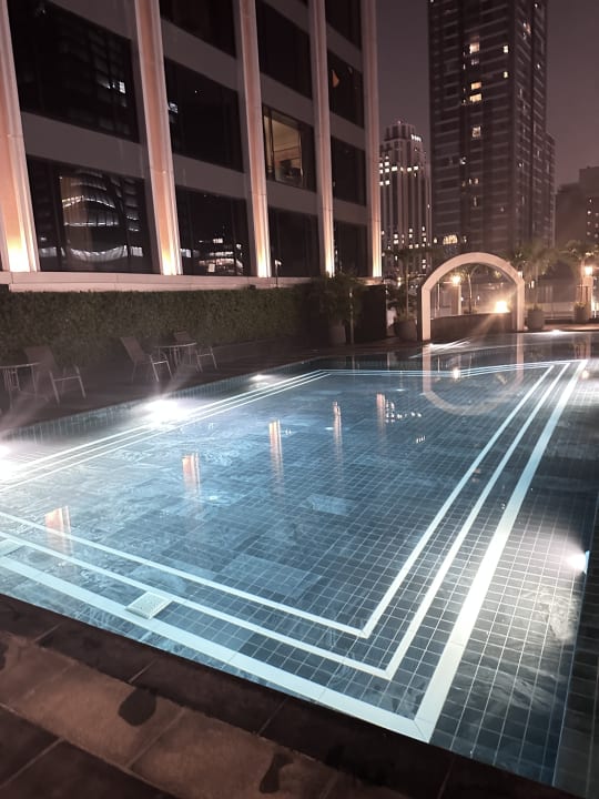 Pool Aira Hotel Bangkok Sukhumvit 11