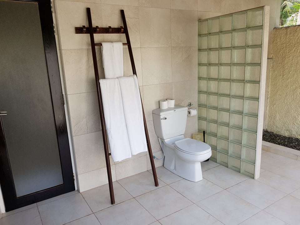 Zimmer Kuredu Island Resort & Spa