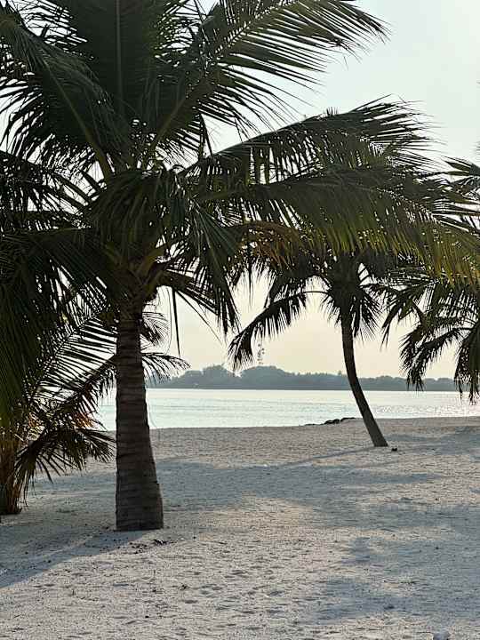 Strand Le Meridien Maldives Resort & Spa