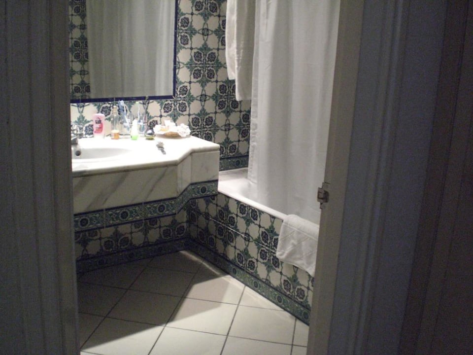 Bad Hotel El Mouradi Palm Marina