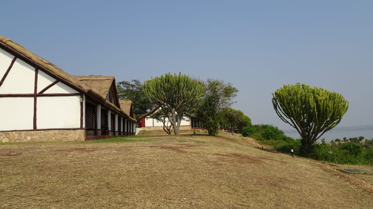 Außenansicht Mweya Safari Lodge