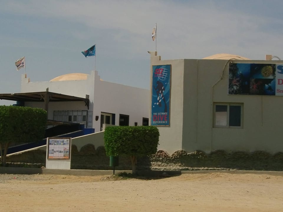 Die Tauch-Schule Three Corners Sea Beach Resort