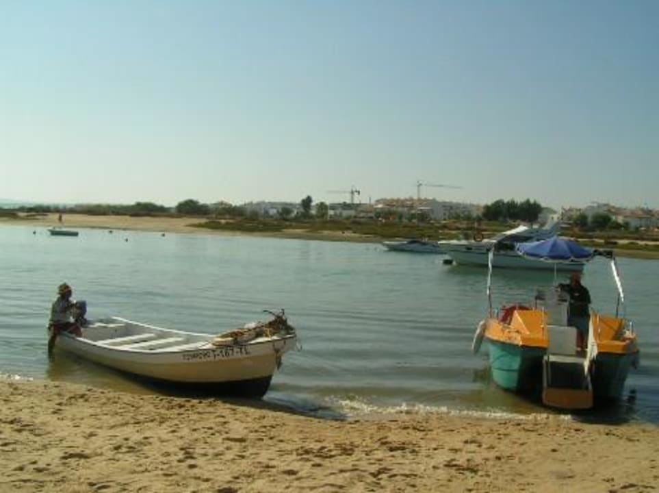 Bootstransfer Golden Club Cabanas