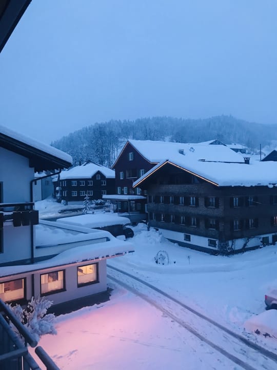Ausblick Hotel Löwen/ Gaststube Brennar