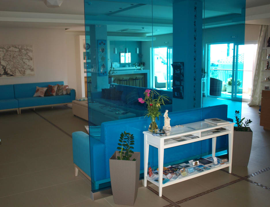 Lobby Hotel Estia