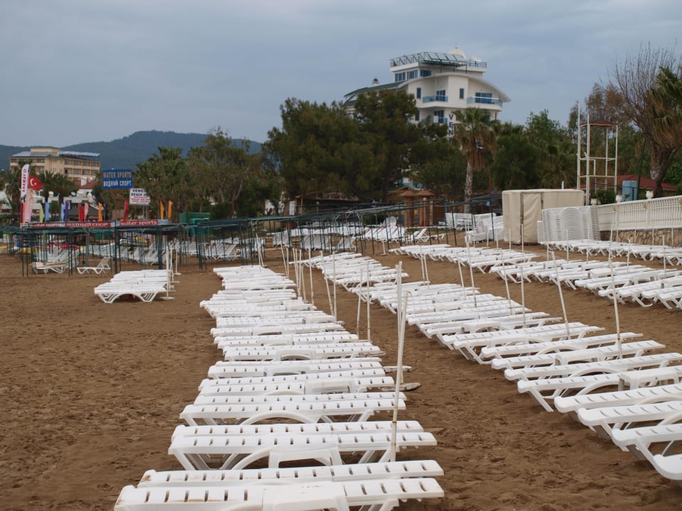 Strand Alaiye Resort & Spa