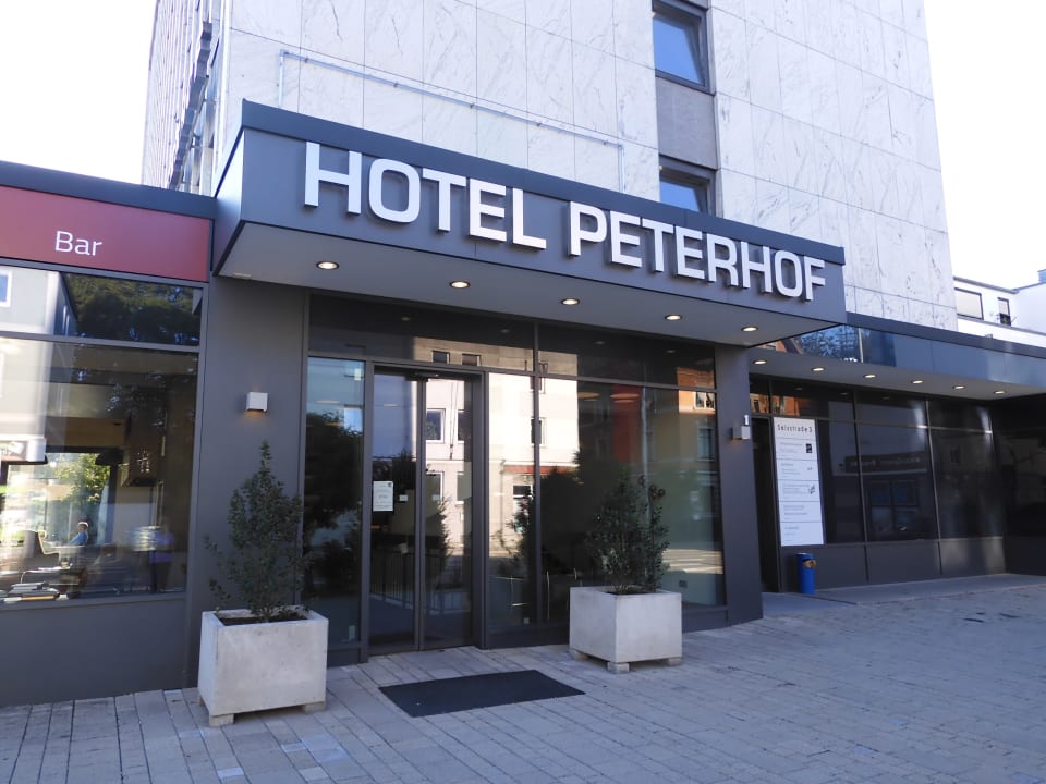 Außenansicht Hotel Peterhof