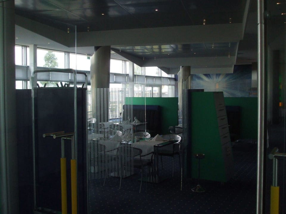 Blick in den Restaurantbereich INNSIDE by Meliá Bremen