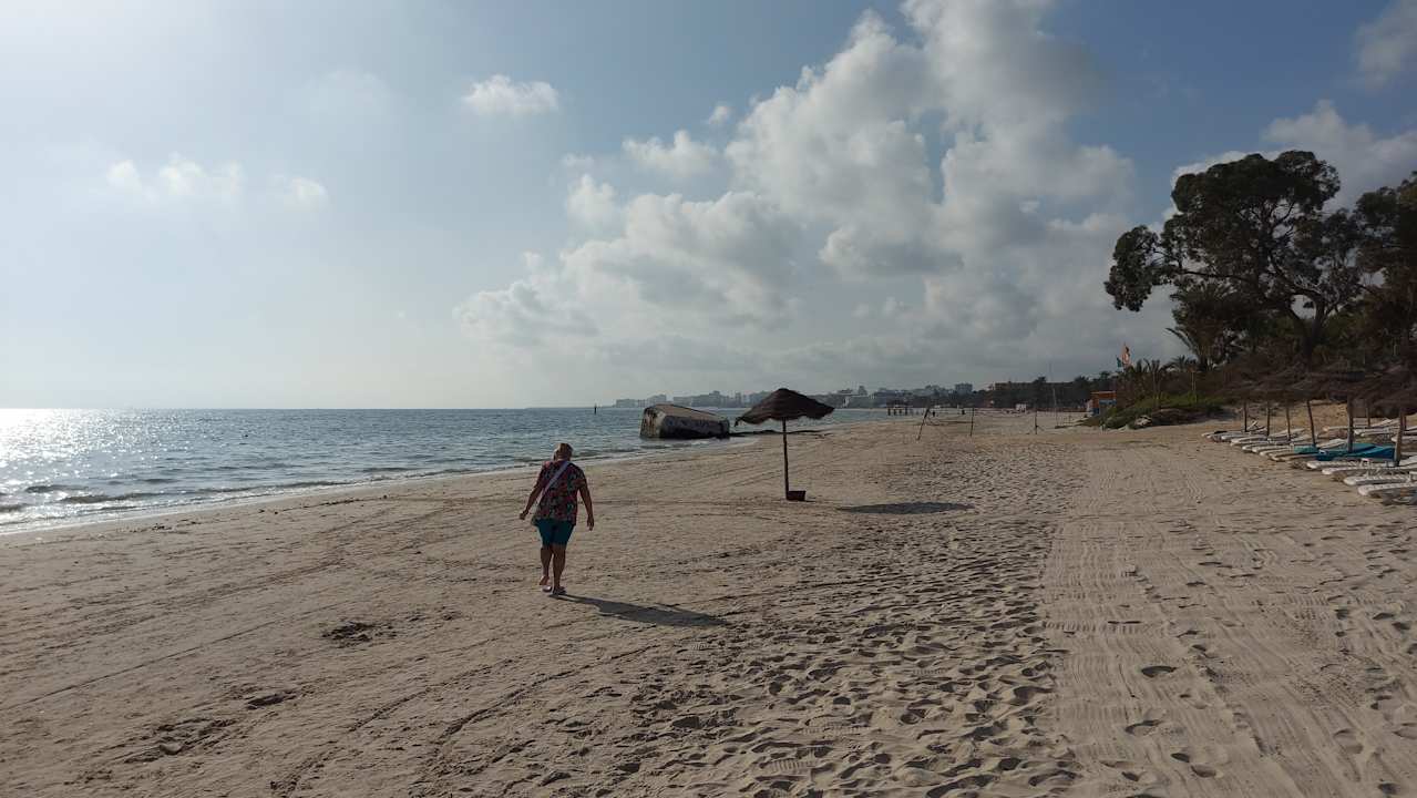 Strand Marhaba Royal Salem