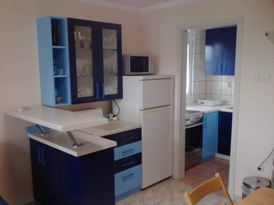 Küche in Erdgeschoss/ Ceranplatte, Backofen Villa Elizabet