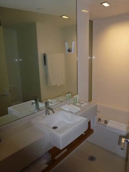 Badezimmer SKYCITY Grand Hotel