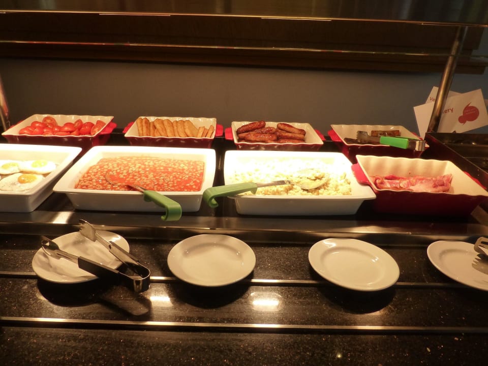 Eier,Speck,Bratwurst,Bohnen etc. Leonardo Hotel London Croydon