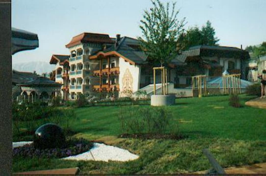 Aussenansicht Alpina Alpendorf