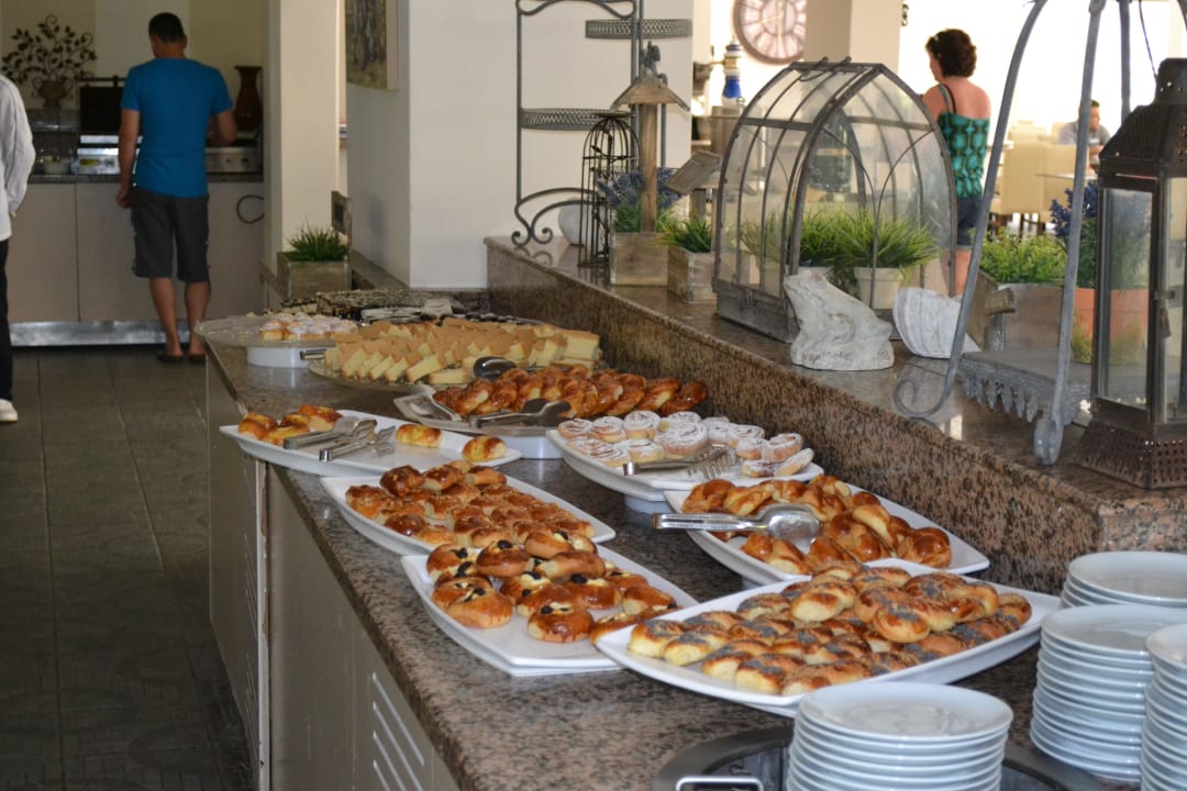 Buffet Club Turtas Beach Hotel