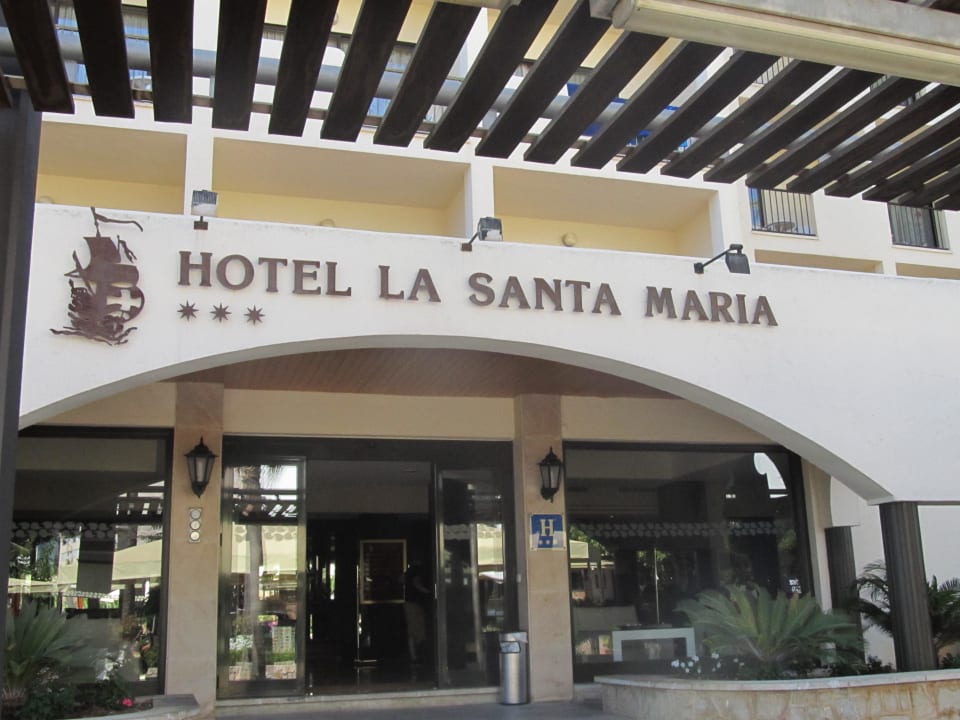 Der Eingang zum Urlaub La Santa Maria Hotel