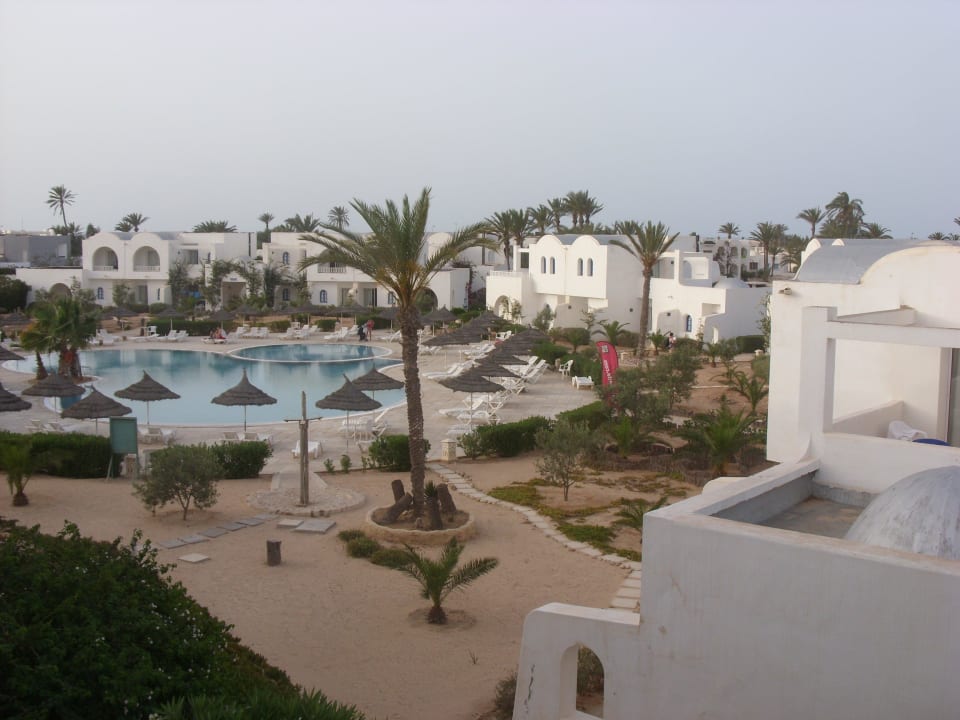 Widok na duży basen Djerba Sun Beach Hotel & Spa