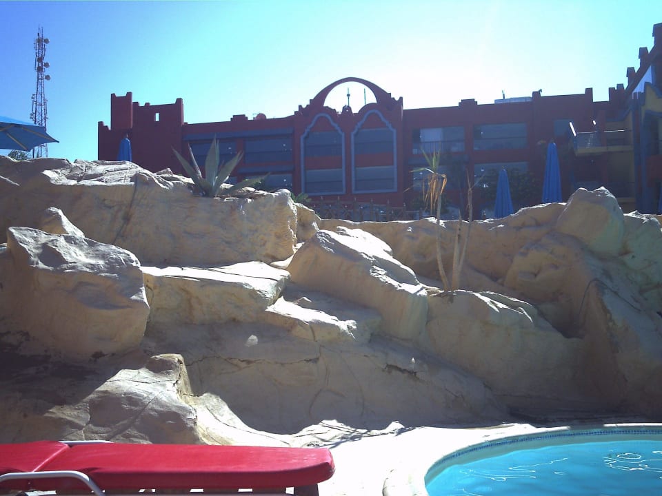 Das Haupthaus SUNRISE Cardina Resort