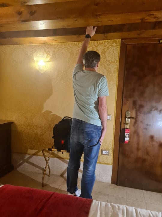 Zimmer Hotel Pausania