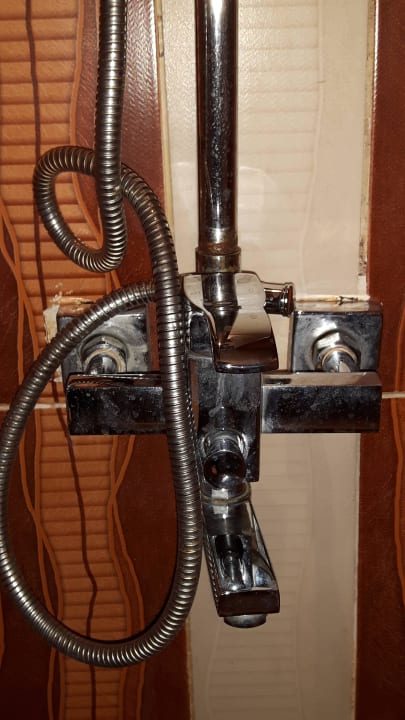 Bad-wir haben noch nicht geduscht Pickalbatros Alf Leila Wa Leila Resort - Neverland Hurghada