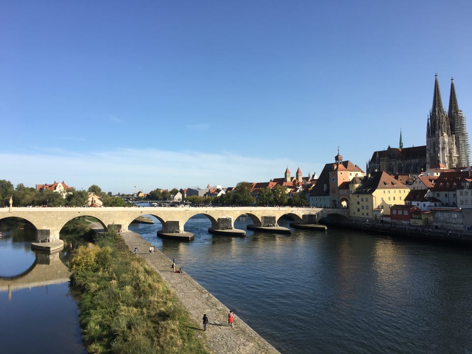 Ausblick Sorat Insel Hotel Regensburg