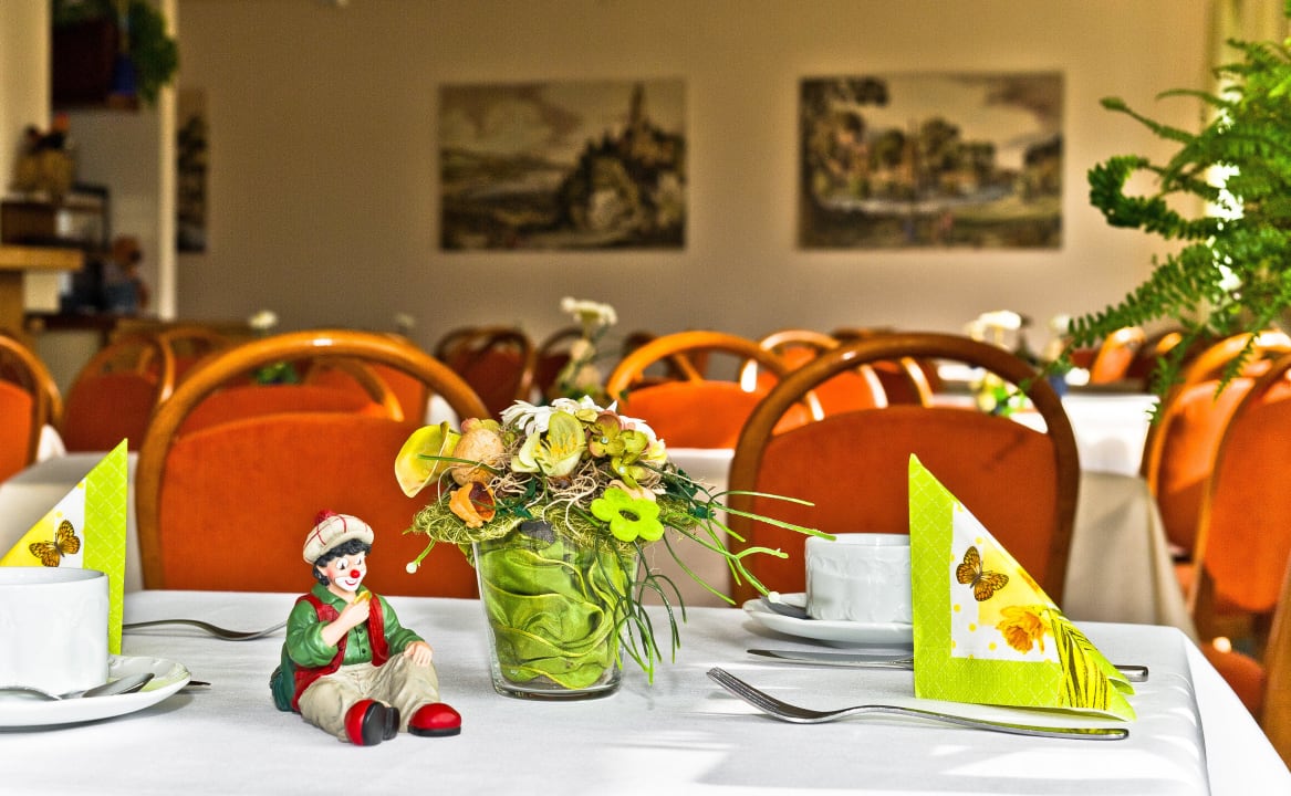 Im Frühstücksraum Hotel Merian Rothenburg