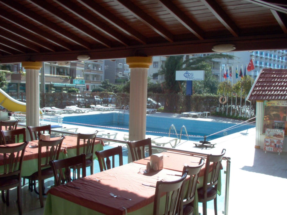 Außenrestaurant Arsi Hotel