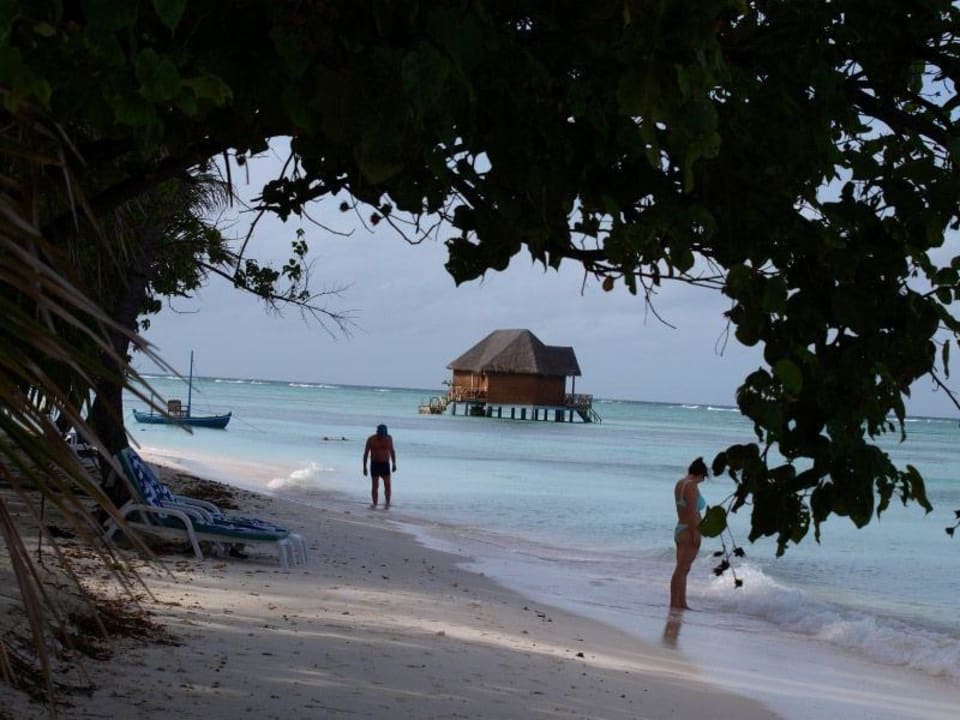 Strand bei ca 230er Meeru Maldives Resort Island